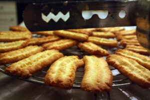 Lire la suite à propos de l’article Biscuits de Noël à la noix de coco